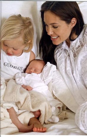 Bliźniaki Brangeliny w People - zobacz zdjęcia! 17 sesjamin