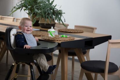 drewniane krzesełko do karmienia