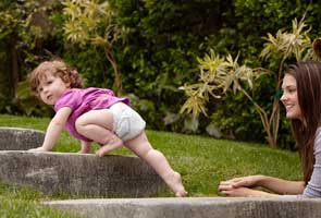 pampers fota