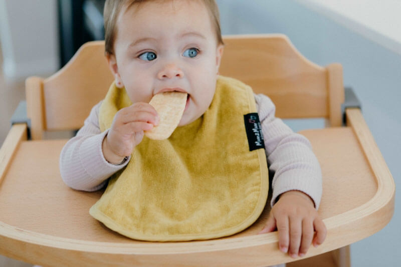 śliniak dla dziecka