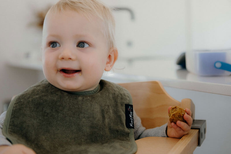 śliniak dla dziecka