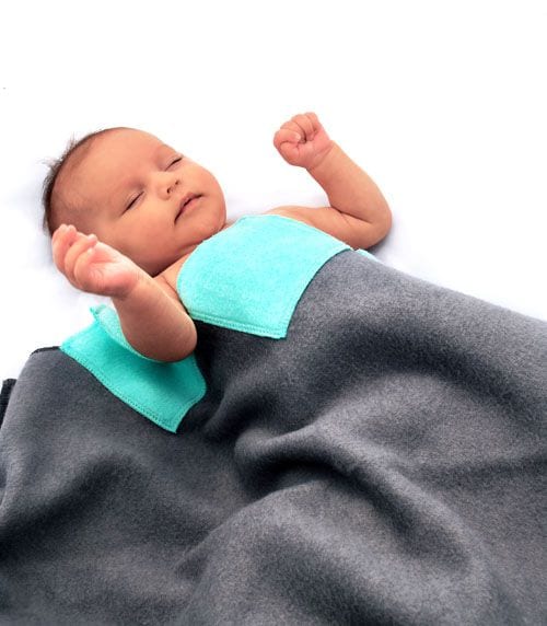 Przytulności nigdy za wiele 3 bambusowy_kocyk_lullalove_dziecko_szary_1