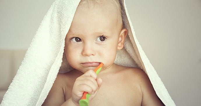 Pierwszy ząbek - czy to pora na wizytę u stomatologa 18 niemowle u stomatologa2
