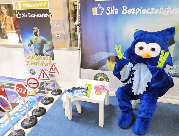 02-m