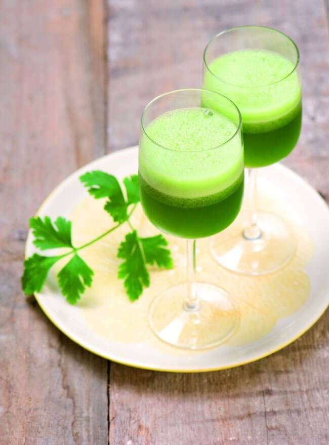 Polskie superfoods na wiosenne przesilenie - przepis na siemiankę i sok z pietruszki 2 sok-z-natki-2017
